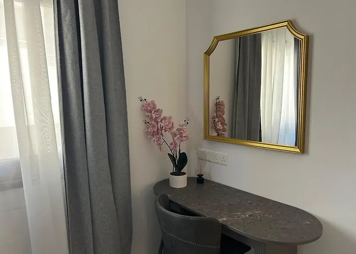 The Chapter Live The Experience 3br * Limassol