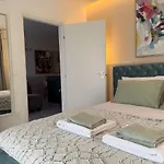 Apartment The Chapter Live The Experience 3br