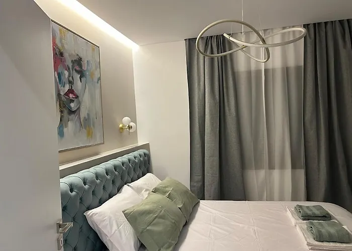 The Chapter Live The Experience 3br